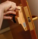 Locksmith Key Store Moreno Valley, CA 951-390-2015 - new-locks-installation