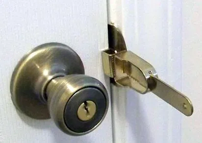 Locksmith Key Store Moreno Valley, CA 951-390-2015 - professional-locksmiths